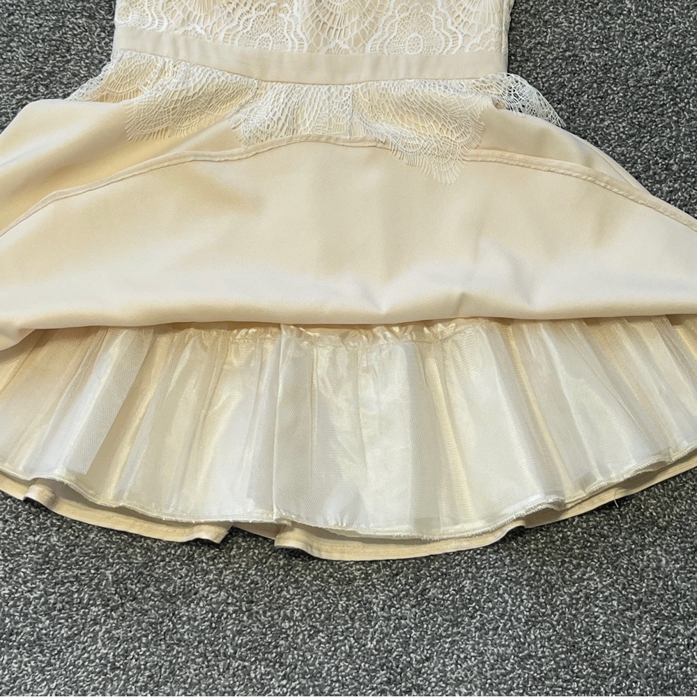 Missguided Cream Dress Size 8 - Picture 5 of 7